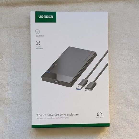 UGREEN 50743 HDD Case 2.5Inch SATA III Hard Drive - Picture 1 of 8